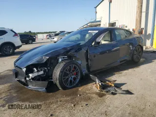 2024 Tesla Model S Plaid z VIN 5YJSA1E69RF542656, wystawiony jako Copart lot #75558724 z przebiegiem Nie podano mil oraz Szkoda całkowita • Salvage title. Historia ofert i sprzedaży dostępna na DreamBid. Obrazek 1.