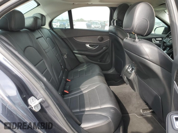 2016 Mercedes-Benz C 300 z VIN WDDWF4JB7GR144432, wystawiony jako Copart lot #47535195 z przebiegiem 81 052 mil mil oraz Szkoda całkowita • Salvage title. Historia ofert i sprzedaży dostępna na DreamBid. Obrazek 10.