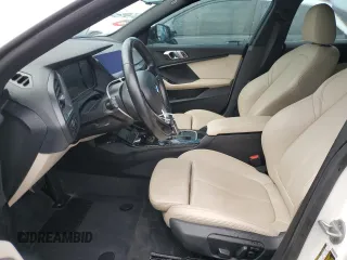 2021 BMW 2 Series 228i xDrive z VIN WBA73AK08M7G68943, wystawiony jako Copart lot #52012645 z przebiegiem 82 395 mil mil oraz Nie do naprawy • Non repairable. Historia ofert i sprzedaży dostępna na DreamBid. Obrazek 7.