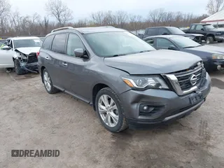 2018 Nissan Pathfinder SV z VIN 5N1DR2MM0JC666187, wystawiony jako IAAI lot #41996028 z przebiegiem 103 414 mil mil oraz . Historia ofert i sprzedaży dostępna na DreamBid. Obrazek 1.