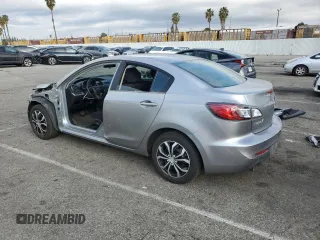 2013 Mazda 3 i SV with VIN JM1BL1TG4D1844346, listed as a Copart auction lot 43629345 with 89,245 mi miles and Salvage Title. Bid and sale history available at DreamBid. Image 2.