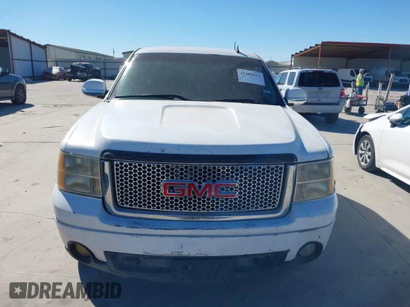 2008 GMC Sierra 1500 SLE1 z VIN 3GTEC13J48G183191, wystawiony jako IAAI lot #41400811 z przebiegiem 249 798 mil mil oraz . Historia ofert i sprzedaży dostępna na DreamBid. Obrazek 12.