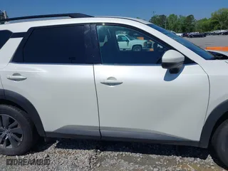2024 Nissan Pathfinder SV with VIN 5N1DR3BAXRC256183, listed as a IAAI auction lot 41990231 with 35,290 mi miles. Bid and sale history available at carsss.com. Image 12.