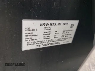 2024 Tesla Cybertruck z VIN 7G2CEHED6RA008072, wystawiony jako Copart lot #70886484 z przebiegiem 11 268 mil mil oraz Szkody całkowita. Historia ofert i sprzedaży dostępna na DreamBid. Obrazek 13.