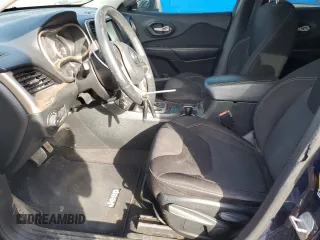 2015 Jeep Cherokee Latitude with VIN 1C4PJLCBXFW700186, listed as a Copart auction lot 49210955 with 160,087 mi miles and Salvage Title. Bid and sale history available at DreamBid. Image 7.