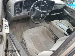2000 GMC New Sierra 1500 SLE with VIN 2GTEC19T9Y1126938, listed as a Copart auction lot 43553875 with 416,774 mi miles and Salvage Title. Bid and sale history available at carsss.com. Image 8.