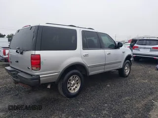 2000 Ford Expedition XLT with VIN 1FMPU16L7YLA54864, listed as a IAAI auction lot 41729630 with 187,444 mi miles and . Bid and sale history available at DreamBid. Image 4.