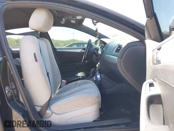 2014 Volkswagen Jetta GLI with VIN 3VW4T7AJ5EM382195, listed as a IAAI auction lot 39211126 with 94,735 mi miles and . Bid and sale history available at DreamBid. Image 5.