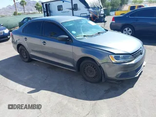2013 Volkswagen Jetta S с VIN 3VW2K7AJ2DM379876, выставлен на аукционе IAAI как лот 42302215 с пробегом 157 477 миль миль и . История ставок и продаж доступна на DreamBid. Изображение 1.