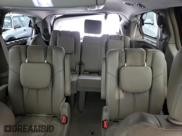 2016 Chrysler Town & Country Limited Platinum with VIN 2C4RC1GG8GR121964, listed as a Copart auction lot 89053505 with 204,277 mi miles and Salvage Title. Bid and sale history available at carsss.com. Image 10.