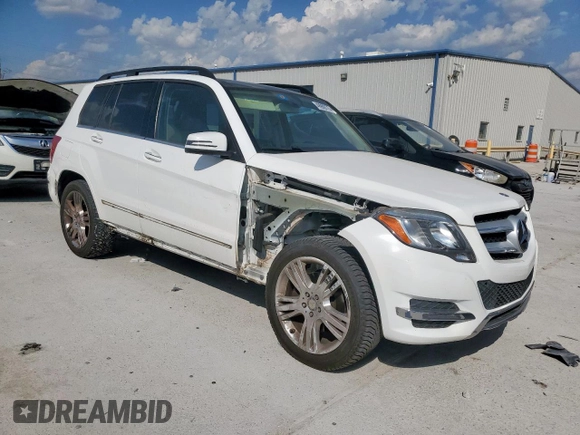 2015 Mercedes-Benz GLK GLK 350 with VIN WDCGG8JB1FG364186, listed as a Copart auction lot 49989775 with 66,450 mi miles and Salvage Title. Bid and sale history available at carsss.com. Image 4.