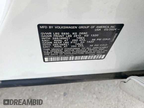2024 Volkswagen Atlas SEL Premium R-Line z VIN 1V2FR2CA3RC574070, wystawiony jako Copart lot #50787545 z przebiegiem 9 377 mil mil oraz Szkoda całkowita • Salvage title. Historia ofert i sprzedaży dostępna na DreamBid. Obrazek 12.