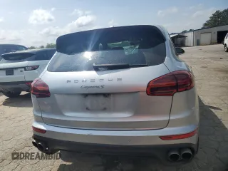 2017 Porsche Cayenne S с VIN WP1AB2A28HLA51118, выставлен на аукционе Copart как лот 50918305 с пробегом 109 872 миль миль и Списание • Salvage title. История ставок и продаж доступна на DreamBid. Изображение 6.