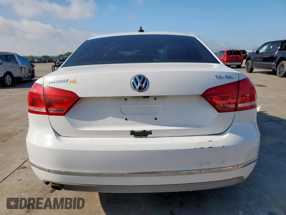 2013 Volkswagen Passat SEL Premium z VIN 1VWCN7A30DC051564, wystawiony jako Copart lot #58565845 z przebiegiem 113 788 mil mil oraz Czysty tytuł • Clean title. Historia ofert i sprzedaży dostępna na DreamBid. Obrazek 6.
