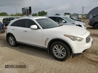 2009 Infiniti FX z VIN JNRAS18W99M157495, wystawiony jako Copart lot #57563365 z przebiegiem 219 597 mil mil oraz Szkoda całkowita • Salvage title. Historia ofert i sprzedaży dostępna na DreamBid. Obrazek 4.