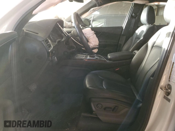2019 Audi Q7 Premium with VIN WA1AAAF72KD003418, listed as a Copart auction lot 87104674 with 70,863 mi miles and Salvage title. Bid and sale history available at DreamBid. Image 7.