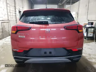 2024 Buick Encore GX Preferred z VIN KL4AMCSL7RB041769, wystawiony jako Copart lot #57420215 z przebiegiem 8 538 mil mil oraz Szkoda całkowita • Salvage title. Historia ofert i sprzedaży dostępna na DreamBid. Obrazek 6.