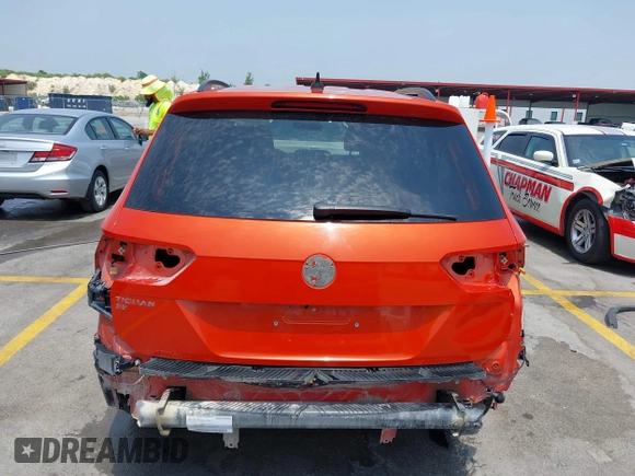 2019 Volkswagen Tiguan SE with VIN 3VV3B7AX4KM045617, listed as a IAAI auction lot 42295749 with 79,339 mi miles and . Bid and sale history available at DreamBid. Image 17.