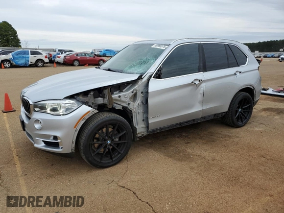 2015 BMW X5 sDrive35i with VIN 5UXKR2C58F0H36616, listed as a Copart auction lot 46989575 with 130,667 mi miles and Salvage Title. Bid and sale history available at carsss.com. Image 1.