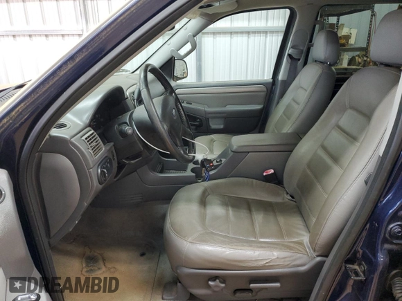 2004 Ford Explorer XLT with VIN 1FMDU73W44UC05913, listed as a Copart auction lot 44033155 with 179,222 mi miles and Salvage title. Bid and sale history available at DreamBid. Image 7.