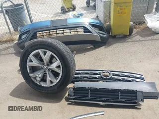 2019 Volkswagen Atlas SE with VIN 1V2DR2CA7KC516363, listed as a IAAI auction lot 42097219 with 92,152 mi miles and . Bid and sale history available at DreamBid. Image 12.