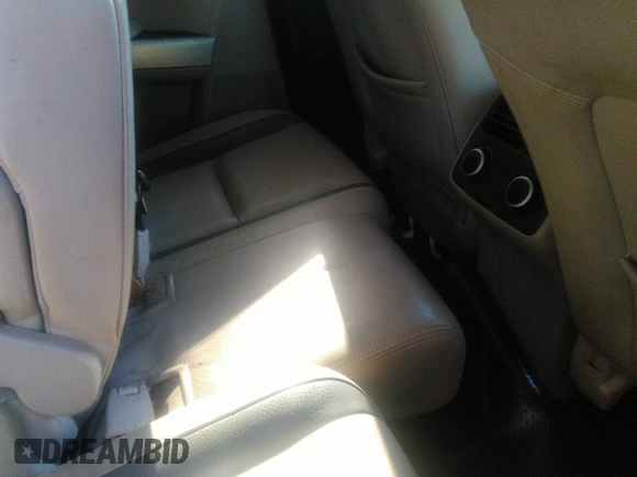 2008 Mazda CX-9 Grand Touring with VIN JM3TB28AX80153441, listed as a IAAI auction lot 41002164 with 200,905 mi miles and . Bid and sale history available at carsss.com. Image 8.