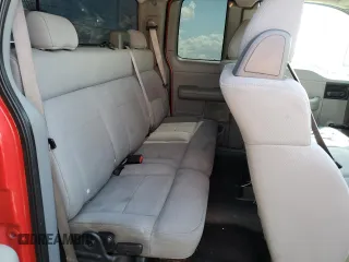 2006 Ford F-150 STX с VIN 1FTRX02W26KB93690, выставлен на аукционе Copart как лот 48538695 с пробегом 256 118 миль миль и Списание • Salvage title. История ставок и продаж доступна на DreamBid. Изображение 10.