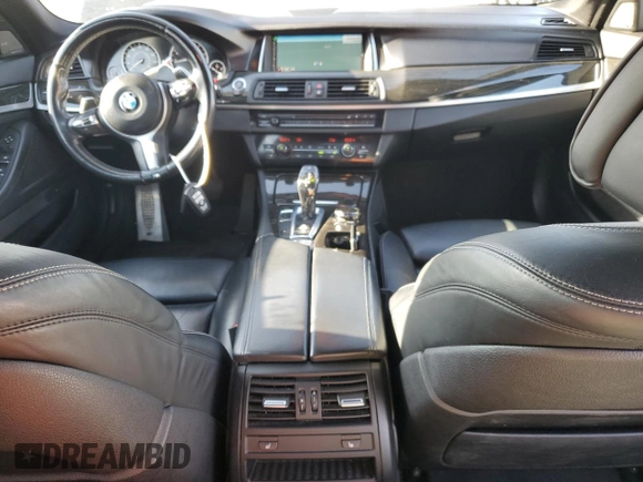 2015 BMW 5 Series 550i с VIN WBAKN9C56FD961142, выставлен на аукционе Copart как лот 43839145 с пробегом 91 553 миль миль и Списание • Salvage title. История ставок и продаж доступна на DreamBid. Изображение 8.