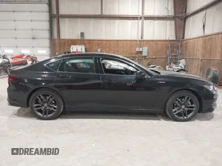 2025 Acura TLX w/A-Spec Package with VIN 19UUB6F50SA000385, listed as a IAAI auction lot 41988181 with 4,231 mi miles and . Bid and sale history available at DreamBid. Image 13.