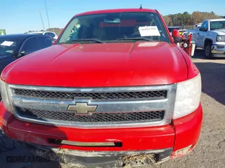 2009 Chevrolet Silverado 1500 LTZ with VIN 3GCEK33M09G192755, listed as a IAAI auction lot 41015399 with 122,851 mi miles. Bid and sale history available at carsss.com. Image 12.