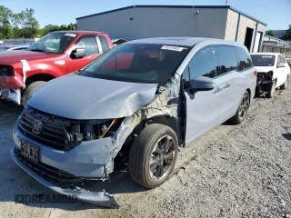 2024 Honda Odyssey Elite with VIN 5FNRL6H92RB017272, listed as a Copart auction lot 55518965 with 13,972 mi miles and Salvage title. Bid and sale history available at DreamBid. Image 1.