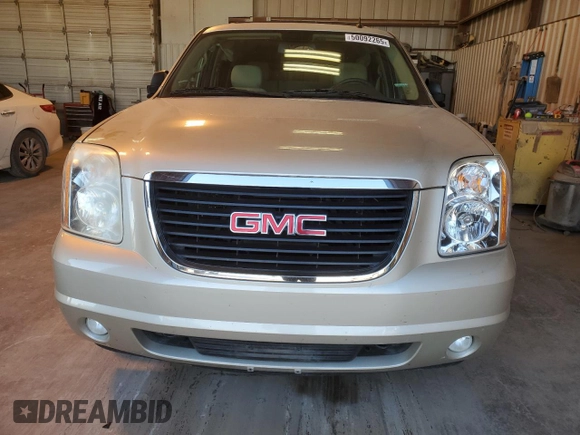 2013 GMC Yukon XL SLE with VIN 1GKS1HE09DR364453, listed as a Copart auction lot 50092265 with 135,225 mi miles and Salvage Title. Bid and sale history available at carsss.com. Image 5.