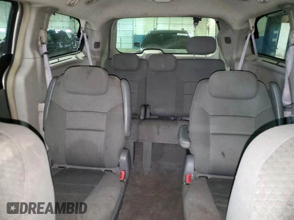2010 Chrysler Town & Country Touring z VIN 2A4RR5D13AR351984, wystawiony jako Copart lot #82829684 z przebiegiem 258 151 mil mil oraz Czysty tytuł • Clean title. Historia ofert i sprzedaży dostępna na DreamBid. Obrazek 10.