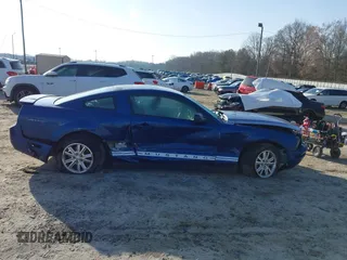2008 Ford Mustang Deluxe z VIN 1ZVHT80N085129002, wystawiony jako IAAI lot #41796077 z przebiegiem 148 589 mil mil oraz . Historia ofert i sprzedaży dostępna na DreamBid. Obrazek 6.