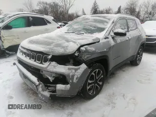 2022 Jeep Compass High Altitude with VIN 3C4NJDCB7NT104499, listed as a IAAI auction lot 41303791 with 76,711 mi miles and . Bid and sale history available at carsss.com. Image 2.