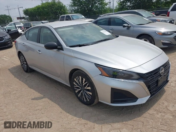 2024 Nissan Altima SV with VIN 1N4BL4DV5RN391004, listed as a IAAI auction lot 41942200 with 28,958 mi miles and . Bid and sale history available at DreamBid. Image 1.