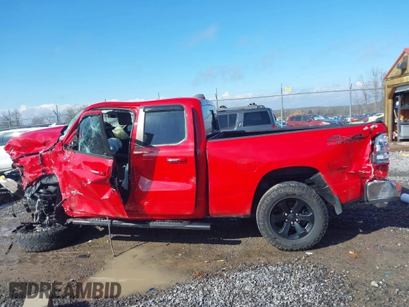 2020 Ram 1500 Big Horn with VIN 1C6SRFBT2LN124746, listed as a IAAI auction lot 41472889 with 67,612 mi miles. Bid and sale history available at carsss.com. Image 13.