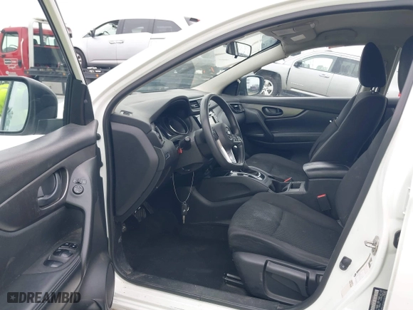 2019 Nissan Rogue Sport SV with VIN JN1BJ1CP7KW239410, listed as a IAAI auction lot 41840678 with 68,307 mi miles. Bid and sale history available at carsss.com. Image 5.
