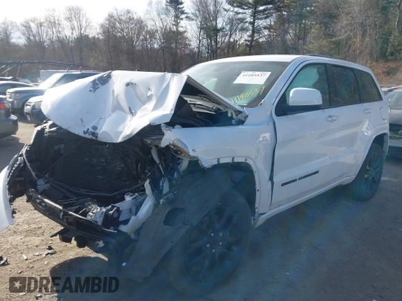 2017 Jeep Grand Cherokee Laredo with VIN 1C4RJFAG9HC910422, listed as a IAAI auction lot 41185537 with 84,784 mi miles. Bid and sale history available at carsss.com. Image 17.