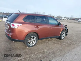 2014 Mitsubishi Outlander SE z VIN JA4AZ3A31EZ008884, wystawiony jako IAAI lot #41825440 z przebiegiem 171 232 mil mil oraz . Historia ofert i sprzedaży dostępna na DreamBid. Obrazek 4.