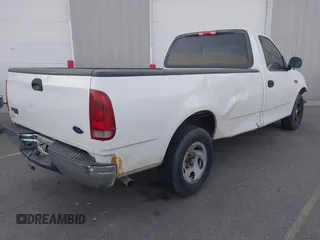 2004 Ford F-150 XL z VIN 2FTRF17244CA66004, wystawiony jako IAAI lot #42743729 z przebiegiem 248 667 mil mil oraz . Historia ofert i sprzedaży dostępna na DreamBid. Obrazek 4.