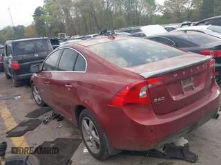 2013 Volvo S60 T5 Premier with VIN YV1612FSXD2208192, listed as a IAAI auction lot 41952296 with 197,095 mi miles. Bid and sale history available at carsss.com. Image 3.