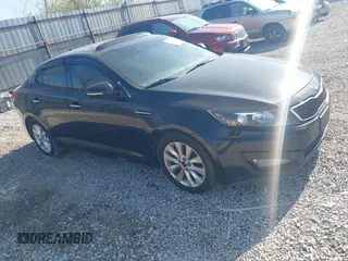 2012 Kia Optima SX z VIN 5XXGR4A60CG002221, wystawiony jako IAAI lot #41971020 z przebiegiem 205 296 mil mil oraz . Historia ofert i sprzedaży dostępna na DreamBid. Obrazek 1.