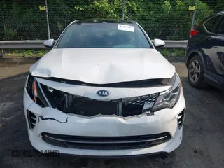 2017 Kia Optima SX z VIN 5XXGW4L26HG125516, wystawiony jako IAAI lot #42483007 z przebiegiem 152 400 mil mil oraz . Historia ofert i sprzedaży dostępna na DreamBid. Obrazek 12.