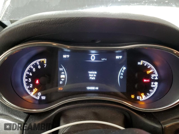 2018 Jeep Grand Cherokee Altitude z VIN 1C4RJFAG8JC119286, wystawiony jako Copart lot #62096725 z przebiegiem 134 332 mil mil oraz Szkoda całkowita • Salvage title. Historia ofert i sprzedaży dostępna na DreamBid. Obrazek 9.