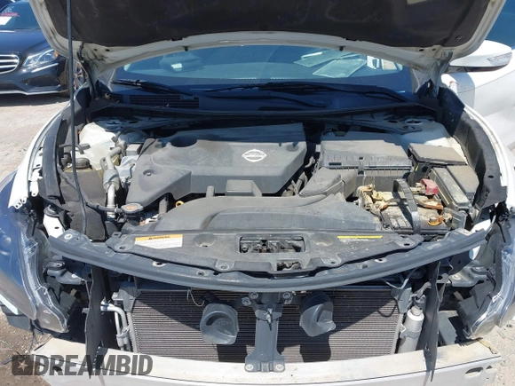 2014 Nissan Altima SV with VIN 1N4AL3AP7EN237402, listed as a IAAI auction lot 41960309 with 155,359 mi miles and . Bid and sale history available at DreamBid. Image 10.