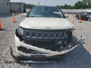 2018 Jeep Compass Limited z VIN 3C4NJDCB6JT206659, wystawiony jako Copart lot #58779315 z przebiegiem Nie podano mil oraz Szkoda całkowita • Salvage title. Historia ofert i sprzedaży dostępna na DreamBid. Obrazek 5.