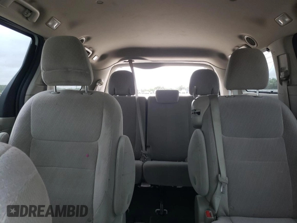 2020 Toyota Sienna LE Auto Access Seat с VIN 5TDKZ3DC1LS053764, выставлен на аукционе Copart как лот 53616155 с пробегом 108 778 миль миль и Списание • Salvage title. История ставок и продаж доступна на DreamBid. Изображение 10.