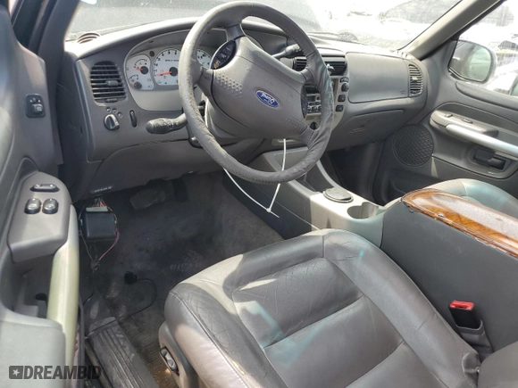 2002 Ford Explorer Sport Value with VIN 1FMYU60EX2UB70105, listed as a Copart auction lot 64927084 with 91,470 mi miles and Clean Title. Bid and sale history available at carsss.com. Image 8.
