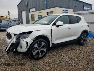 2025 Volvo XC40 Plus Bright Theme с VIN YV4L12UE9S2480975, выставлен на аукционе Copart как лот 86369464 с пробегом 6 205 миль миль и Чистый • Clean title. История ставок и продаж доступна на DreamBid. Изображение 1.